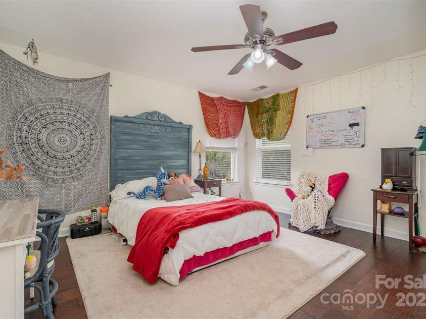 5704 Verrazano Drive, Waxhaw, NC 28173.  MLS# CAR4282211, YatesRealty ID 35035. 