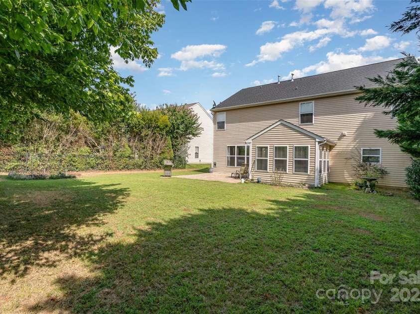 5704 Verrazano Drive, Waxhaw, NC 28173.  MLS# CAR4282211, YatesRealty ID 35035. 