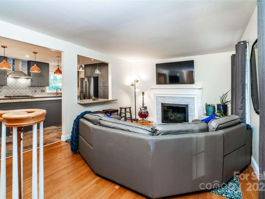 372 Club Drive, Gastonia, NC 28054.  MLS# CAR4296484, YatesRealty ID 35036. 