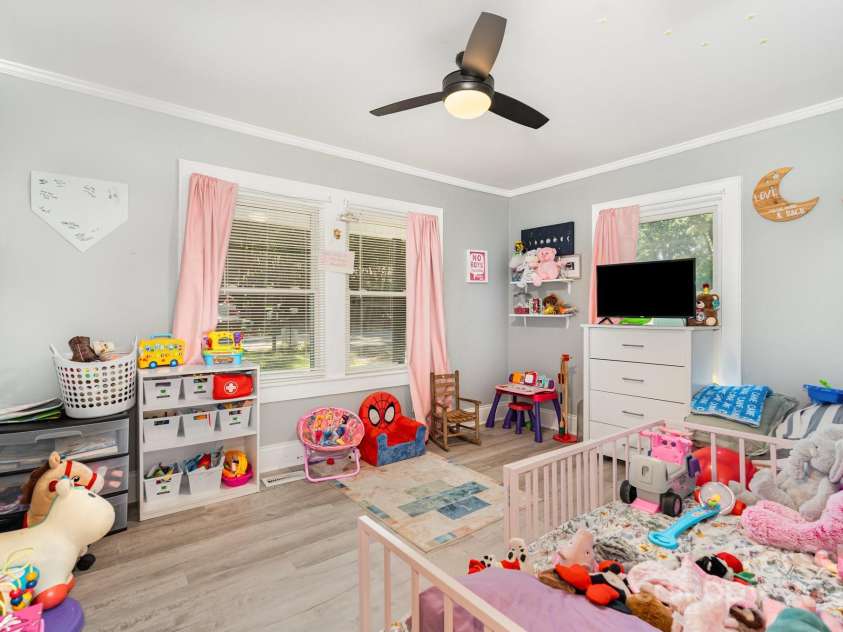 118 Carl Lane, Shelby, NC 28150.  MLS# CAR4294096, YatesRealty ID 35037. 