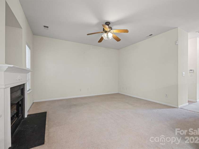 479 Delta Drive, Fort Mill, SC 29715.  MLS# CAR4286590, YatesRealty ID 35038. 