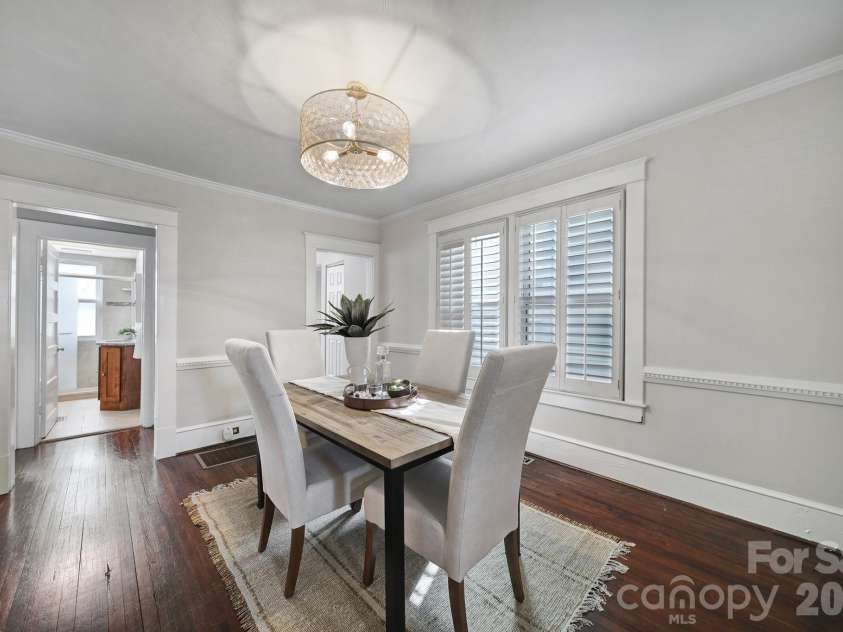 1528 Rensselaer Place, Charlotte, NC 28203.  MLS# CAR4319996, YatesRealty ID 3504. 