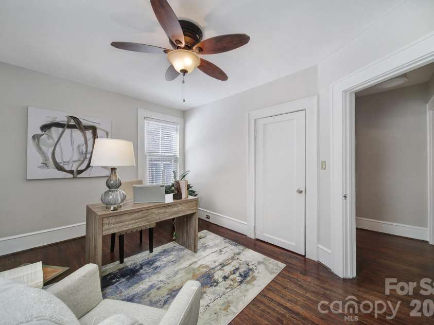 1528 Rensselaer Place, Charlotte, NC 28203.  MLS# CAR4319996, YatesRealty ID 3504. 