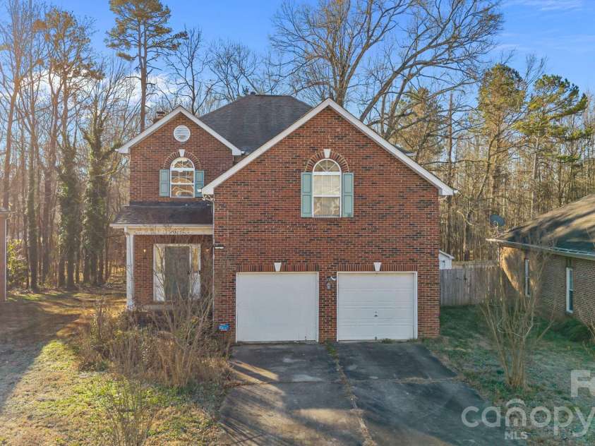 7132 Brighton Brook Drive, Charlotte, NC 28212.  MLS# CAR4336134, YatesRealty ID 3504. 