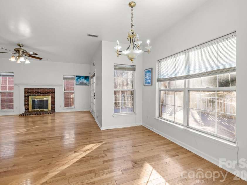 7132 Brighton Brook Drive, Charlotte, NC 28212.  MLS# CAR4336134, YatesRealty ID 3504. 