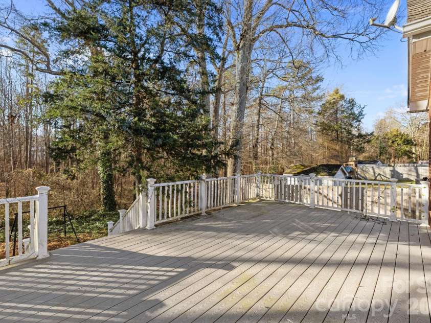 7132 Brighton Brook Drive, Charlotte, NC 28212.  MLS# CAR4336134, YatesRealty ID 3504. 