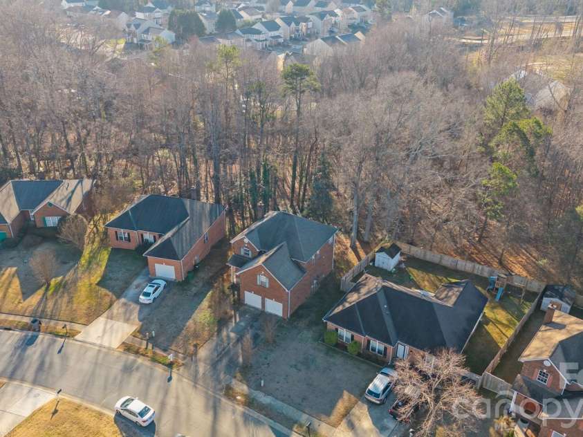 7132 Brighton Brook Drive, Charlotte, NC 28212.  MLS# CAR4336134, YatesRealty ID 3504. 