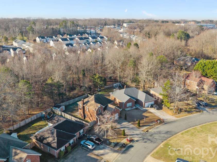 7132 Brighton Brook Drive, Charlotte, NC 28212.  MLS# CAR4336134, YatesRealty ID 3504. 