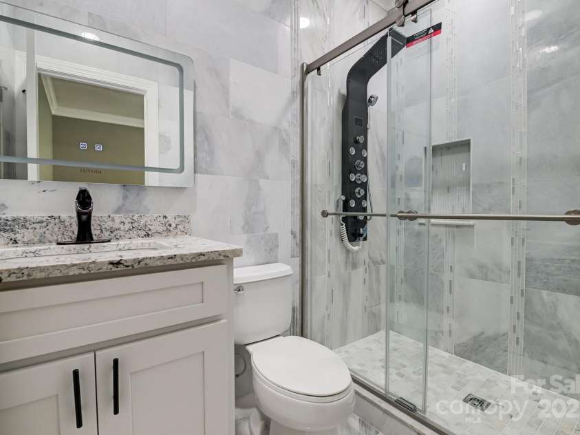 8707 Fairview Road, Charlotte, NC 28226.  MLS# CAR4252861, YatesRealty ID 35040. 