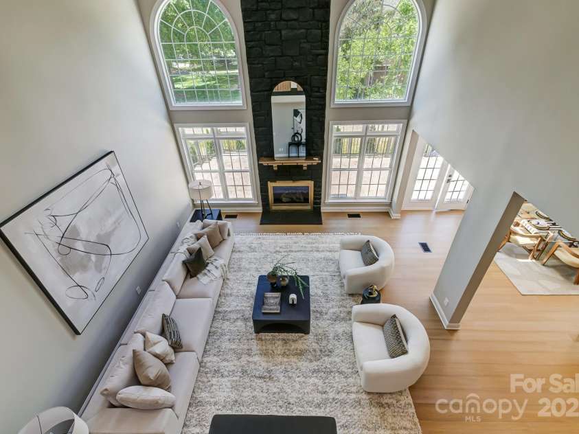 8707 Fairview Road, Charlotte, NC 28226.  MLS# CAR4252861, YatesRealty ID 35040. 