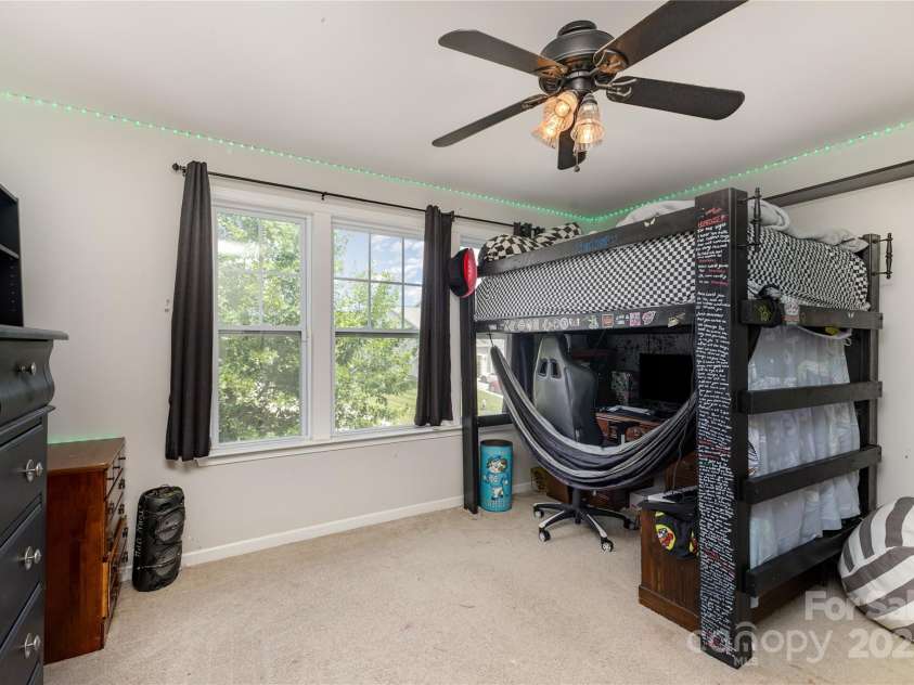 1227 Clover Lane, Matthews, NC 28104.  MLS# CAR4286163, YatesRealty ID 35041. 