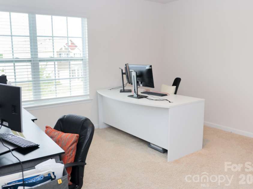 7121 Finnigan Road, Charlotte, NC 28215.  MLS# CAR4380735, YatesRealty ID 35043. 