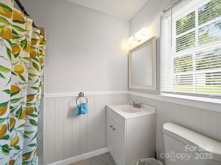 7335 Meadowdale Lane, Charlotte, NC 28212.  MLS# CAR4291836, YatesRealty ID 35043. 