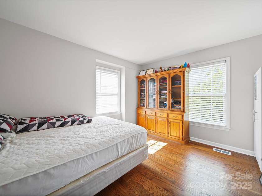 7335 Meadowdale Lane, Charlotte, NC 28212.  MLS# CAR4291836, YatesRealty ID 35043. Bedroom 3