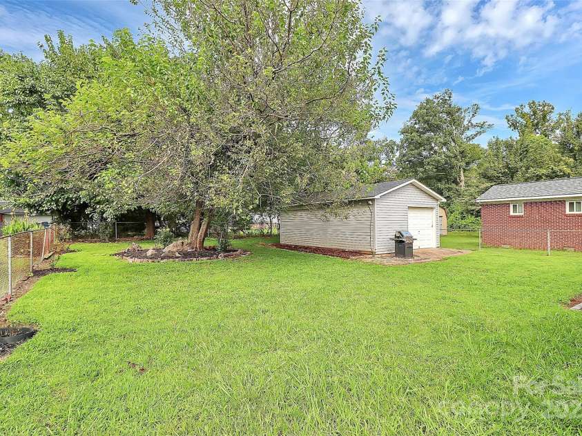 658 Rockwood Drive, Rock Hill, SC 29730.  MLS# CAR4293486, YatesRealty ID 35044. 
