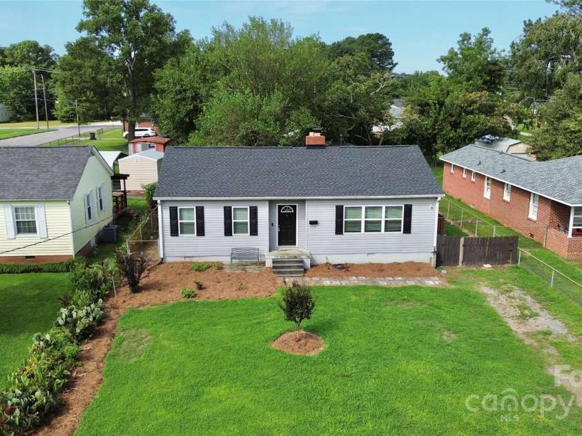 658 Rockwood Drive, Rock Hill, SC 29730.  MLS# CAR4293486, YatesRealty ID 35044. 