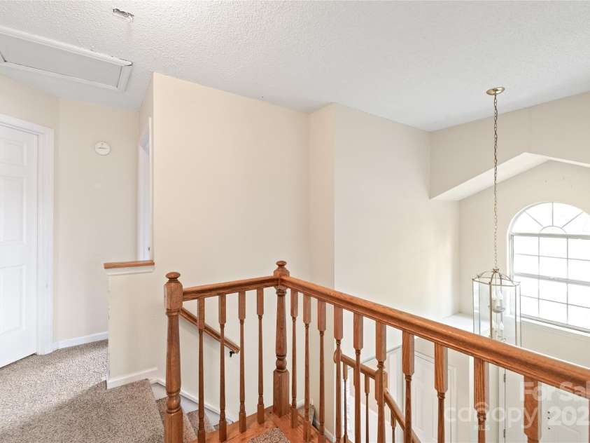 12802 Hedgeway Drive, Charlotte, NC 28278.  MLS# CAR4279462, YatesRealty ID 35046. 