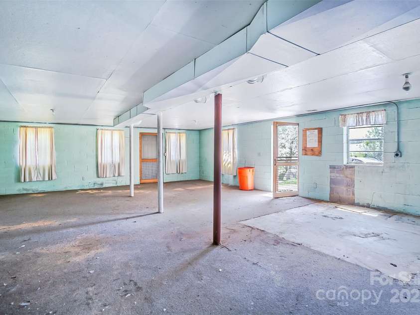 80 Carver Street, Brevard, NC 28712.  MLS# CAR4218723, YatesRealty ID 3505. 