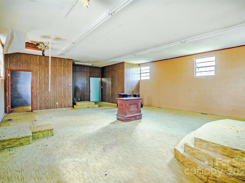 80 Carver Street, Brevard, NC 28712.  MLS# CAR4218723, YatesRealty ID 3505. 