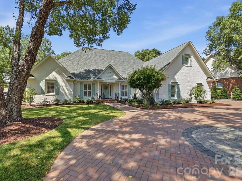 1136 Concord Road, Davidson, NC 28036.  MLS# CAR4397831, YatesRealty ID 35050. 