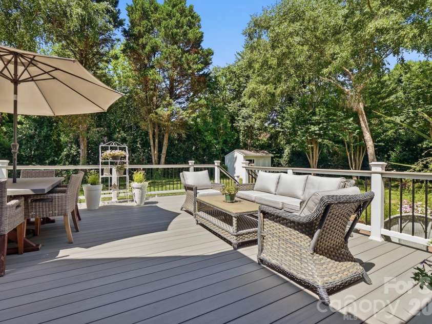 1136 Concord Road, Davidson, NC 28036.  MLS# CAR4397831, YatesRealty ID 35050. 