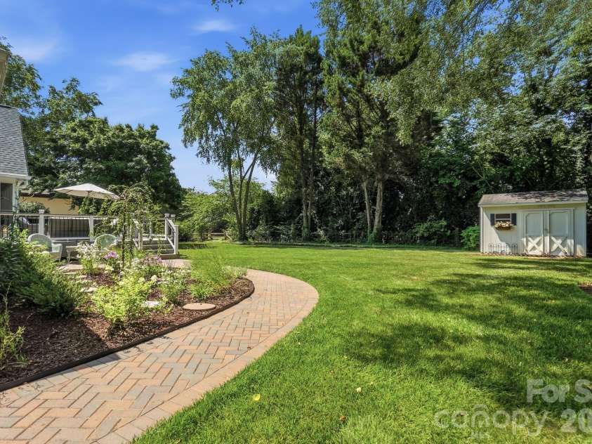 1136 Concord Road, Davidson, NC 28036.  MLS# CAR4397831, YatesRealty ID 35050. 