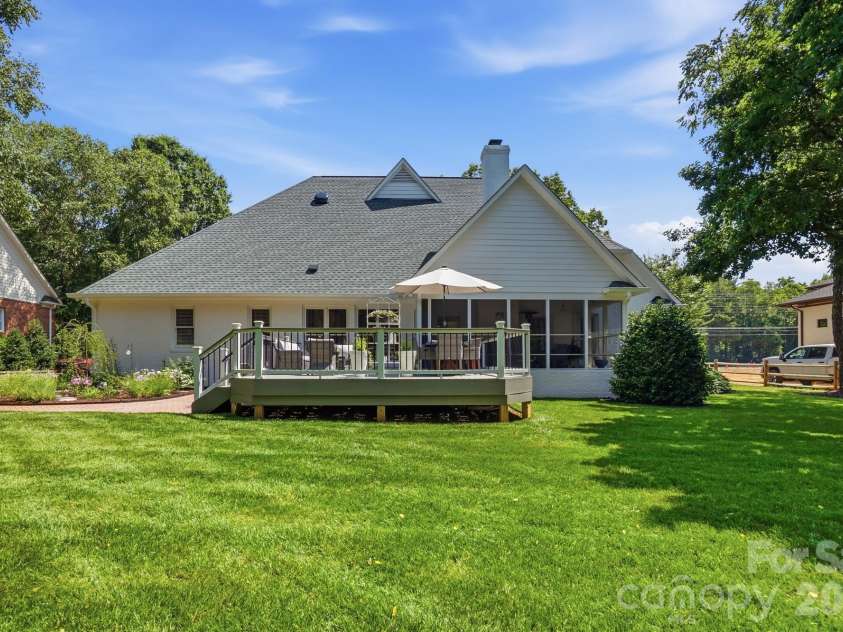 1136 Concord Road, Davidson, NC 28036.  MLS# CAR4397831, YatesRealty ID 35050. 