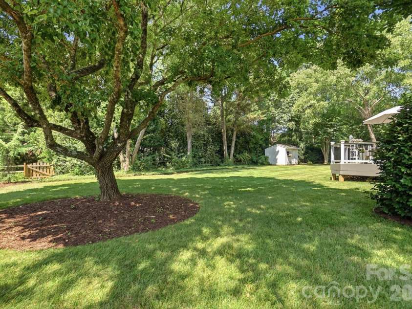 1136 Concord Road, Davidson, NC 28036.  MLS# CAR4397831, YatesRealty ID 35050. 