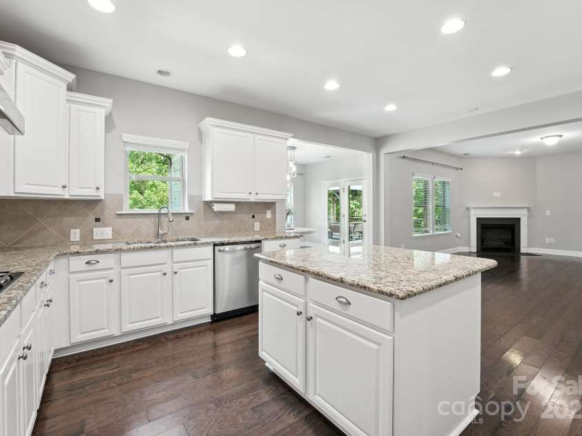 285 Waterlynn Road, Mooresville, NC 28115.  MLS# CAR4293919, YatesRealty ID 35051. 