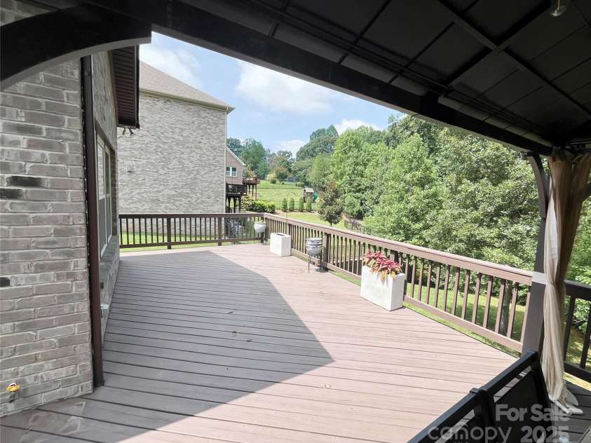 285 Waterlynn Road, Mooresville, NC 28115.  MLS# CAR4293919, YatesRealty ID 35051. 