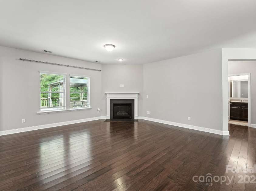 285 Waterlynn Road, Mooresville, NC 28115.  MLS# CAR4293919, YatesRealty ID 35051. 