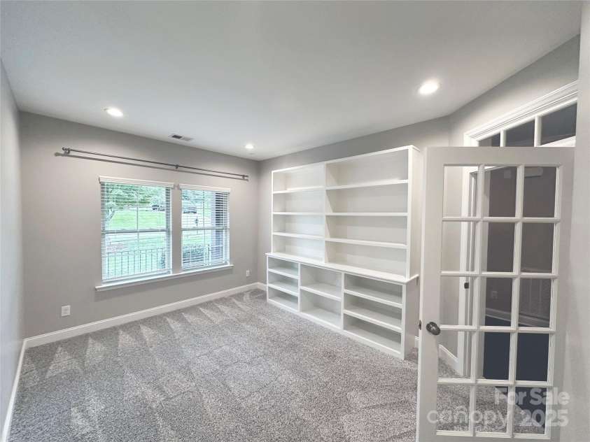 285 Waterlynn Road, Mooresville, NC 28115.  MLS# CAR4293919, YatesRealty ID 35051. 
