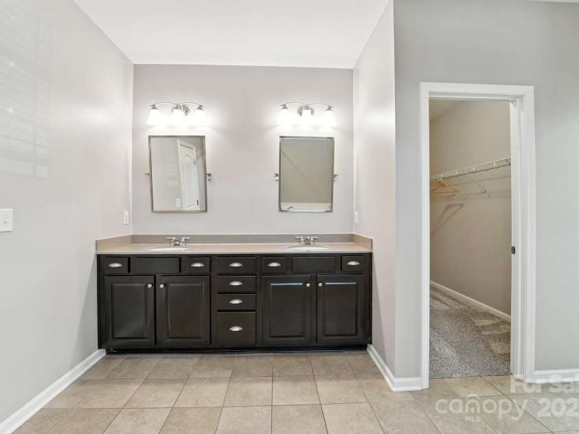 285 Waterlynn Road, Mooresville, NC 28115.  MLS# CAR4293919, YatesRealty ID 35051. 