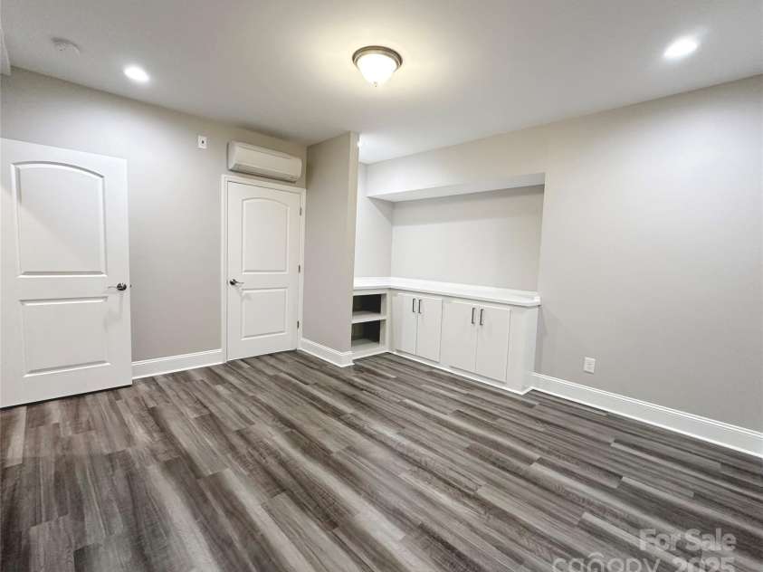 285 Waterlynn Road, Mooresville, NC 28115.  MLS# CAR4293919, YatesRealty ID 35051. 