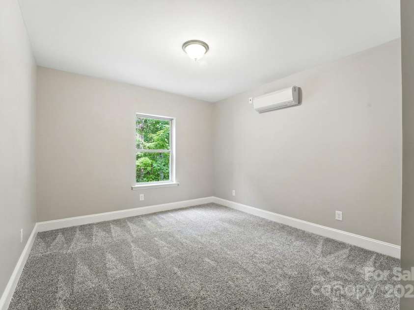 285 Waterlynn Road, Mooresville, NC 28115.  MLS# CAR4293919, YatesRealty ID 35051. 