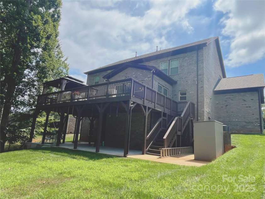 285 Waterlynn Road, Mooresville, NC 28115.  MLS# CAR4293919, YatesRealty ID 35051. 