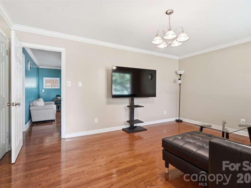 6108 Mallard Drive, Charlotte, NC 28227.  MLS# CAR4396420, YatesRealty ID 35051. 