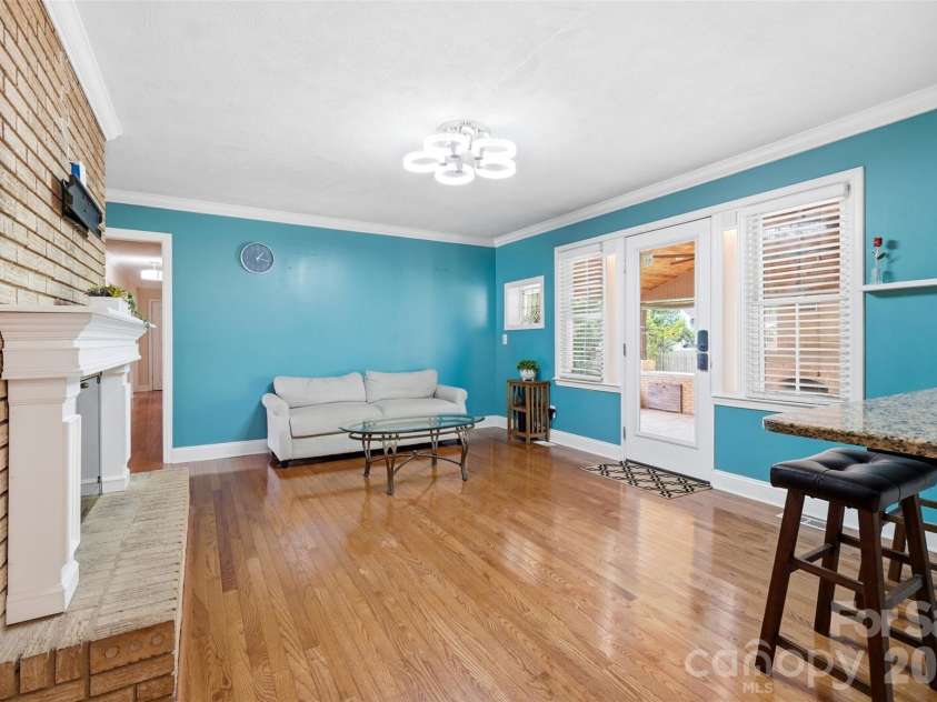 6108 Mallard Drive, Charlotte, NC 28227.  MLS# CAR4396420, YatesRealty ID 35051. 