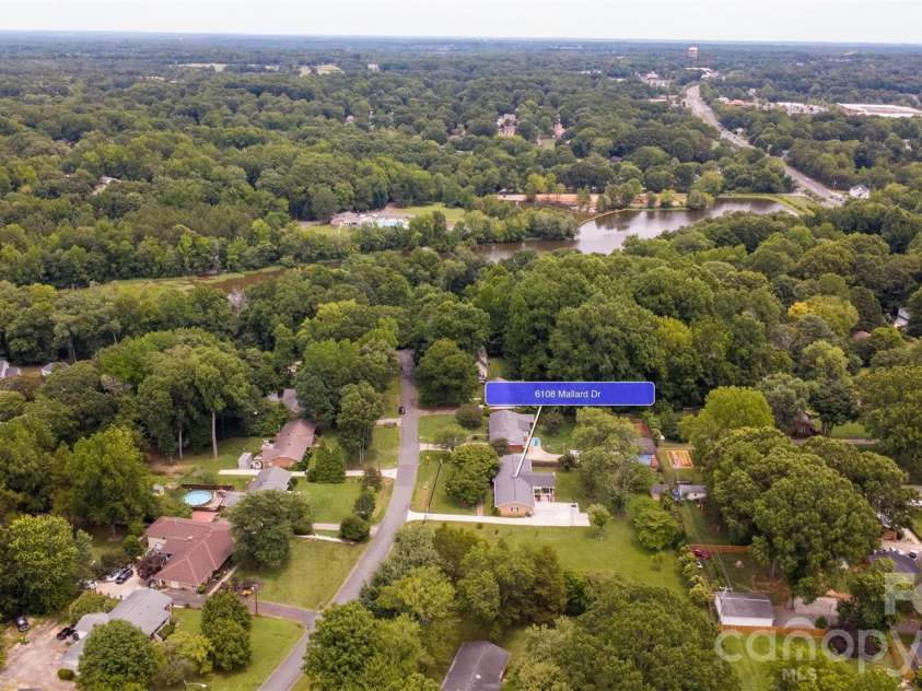 6108 Mallard Drive, Charlotte, NC 28227.  MLS# CAR4396420, YatesRealty ID 35051. 