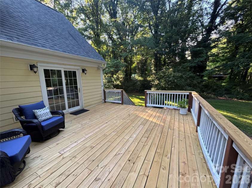 469 Augusta Drive, Statesville, NC 28625.  MLS# CAR4391486, YatesRealty ID 35053. Main level deck