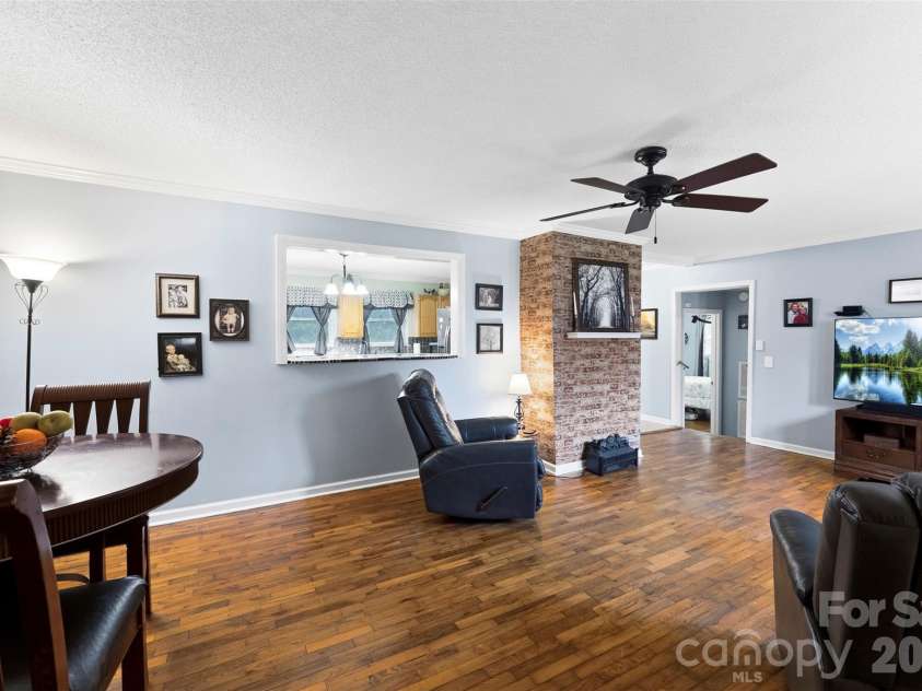 810 Bradley Road, Dallas, NC 28034.  MLS# CAR4391649, YatesRealty ID 35054. 