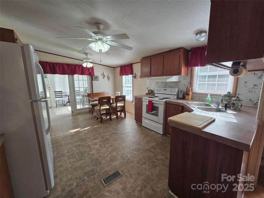 515 McCaskill Road, Biscoe, NC 27209.  MLS# CAR4295644, YatesRealty ID 35055. 