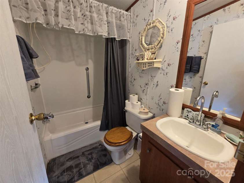 515 McCaskill Road, Biscoe, NC 27209.  MLS# CAR4295644, YatesRealty ID 35055. 