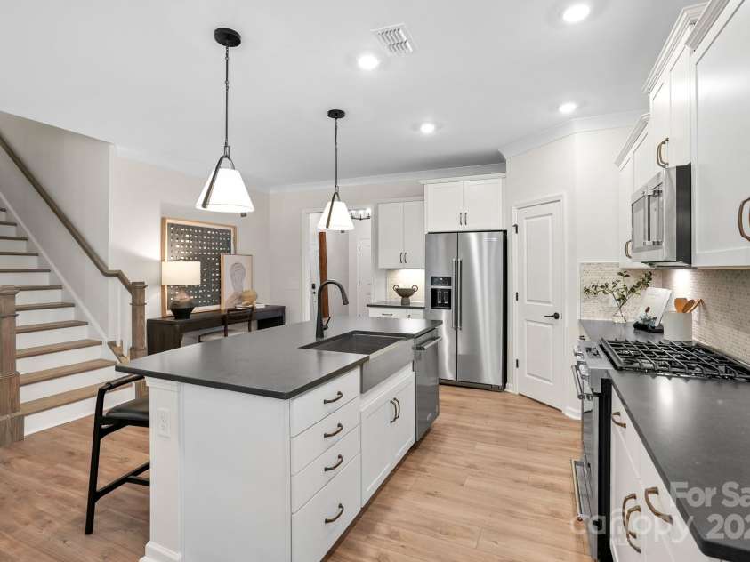 11428 Glasden Road, Charlotte, NC 28278.  MLS# CAR4290630, YatesRealty ID 35056. Representative Photo Only