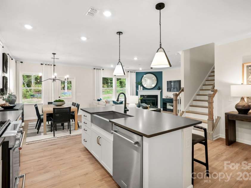 11428 Glasden Road, Charlotte, NC 28278.  MLS# CAR4290630, YatesRealty ID 35056. Representative Photo Only