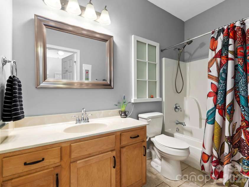 7 Winters Edge Lane, Asheville, NC 28803.  MLS# CAR4400181, YatesRealty ID 35056. 