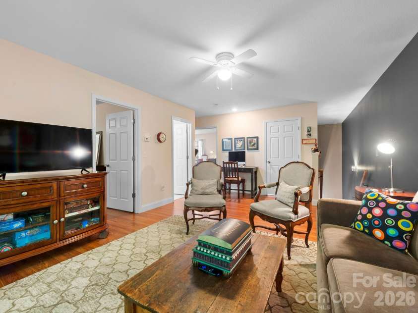7 Winters Edge Lane, Asheville, NC 28803.  MLS# CAR4400181, YatesRealty ID 35056. 