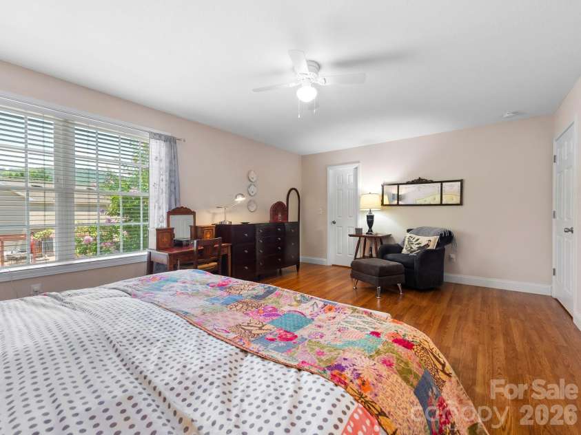 7 Winters Edge Lane, Asheville, NC 28803.  MLS# CAR4400181, YatesRealty ID 35056. 