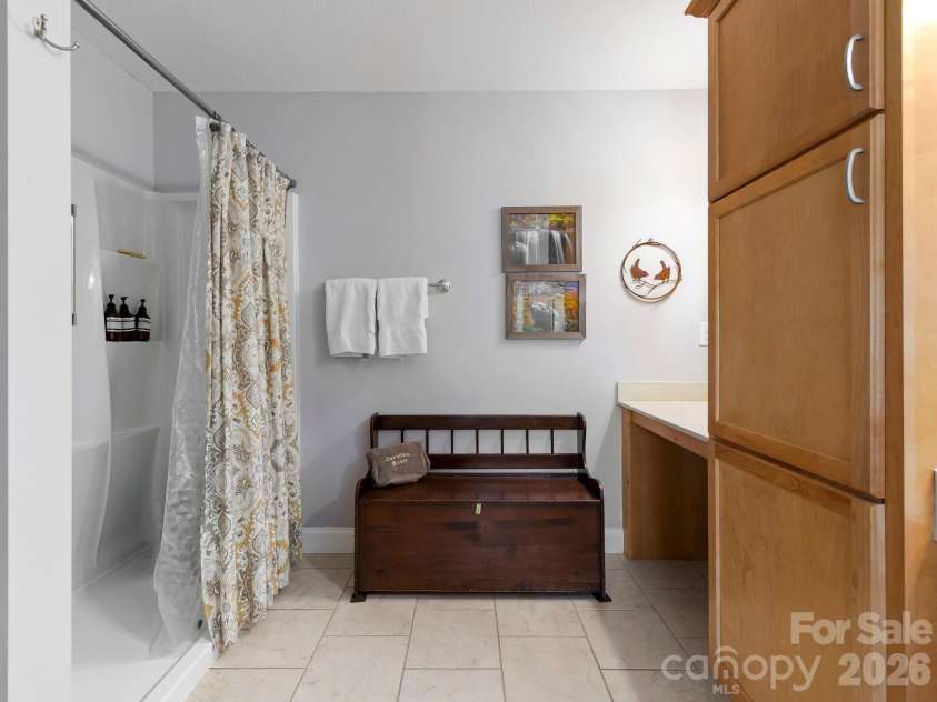 7 Winters Edge Lane, Asheville, NC 28803.  MLS# CAR4400181, YatesRealty ID 35056. 