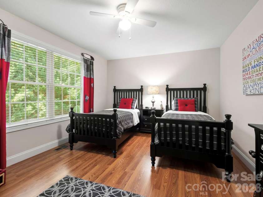 7 Winters Edge Lane, Asheville, NC 28803.  MLS# CAR4400181, YatesRealty ID 35056. 